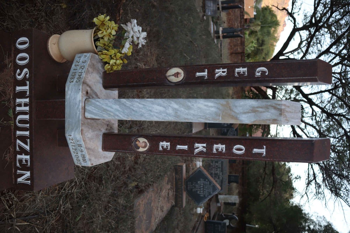 OOSTHUIZEN Gert 1905-1983 &amp; Toekie 1910-2002