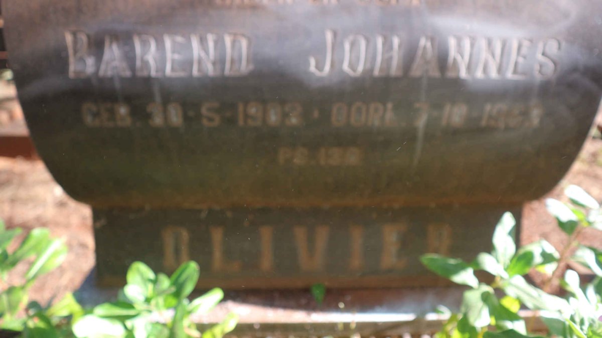 OLIVIER Barend Johannes 1903-19??