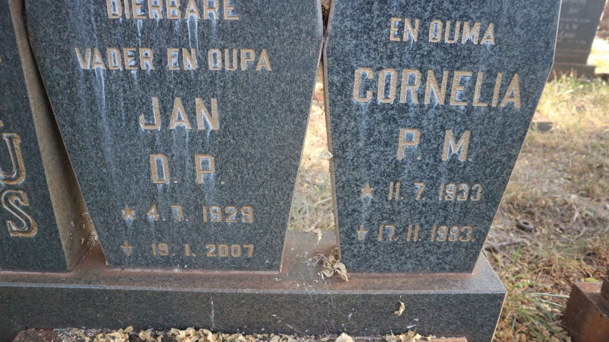 PRETORIUS D.P. 1929-2007 &amp; P.M. 1933-1993