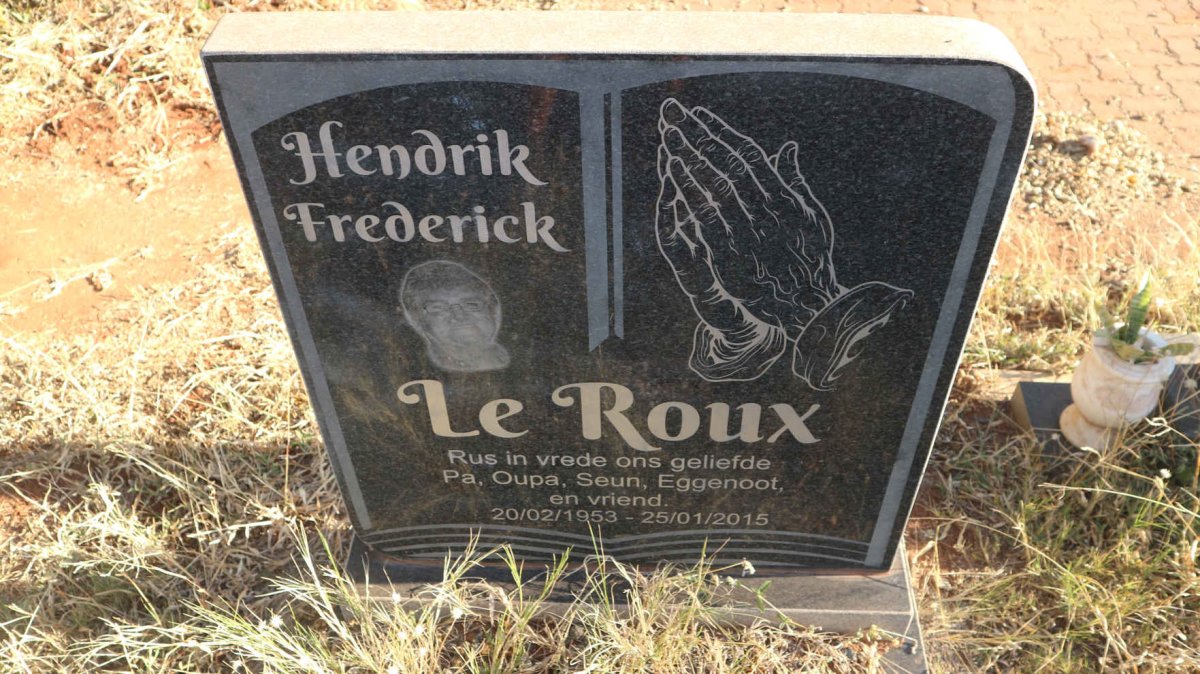 ROUX Hendrik Frederick, le 1953-2015