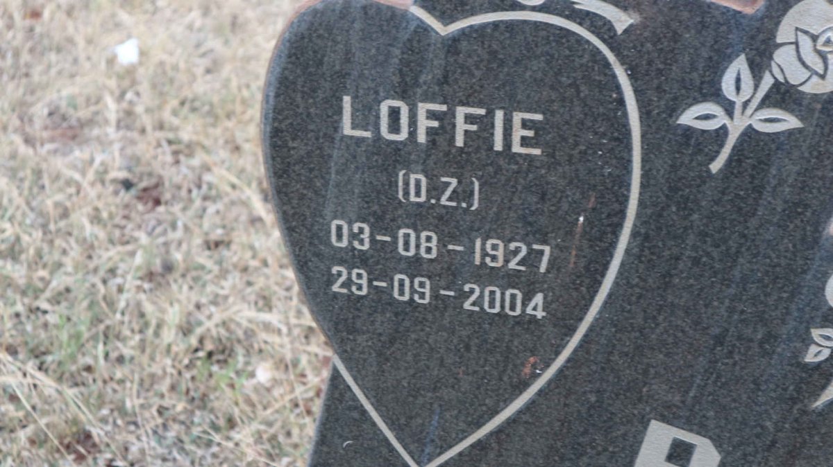 RETIEF Loffie 1927-2004 &amp; Fennie Dorothea 1933-1997