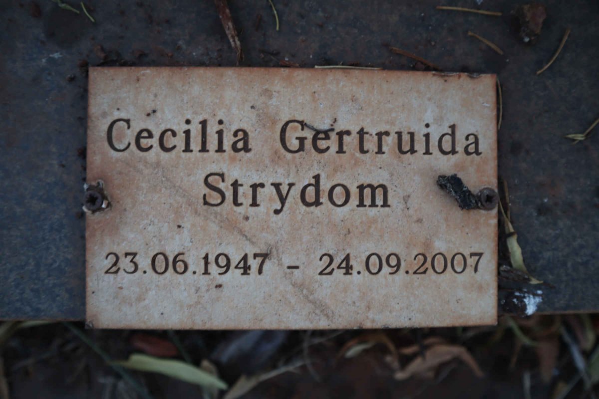 STRYDOM Cecilia Gertruida 1947-2007