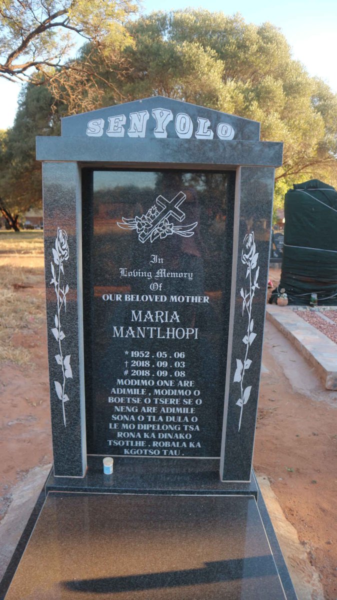 SENYOLO Maria Mantlhopi 1952-2018