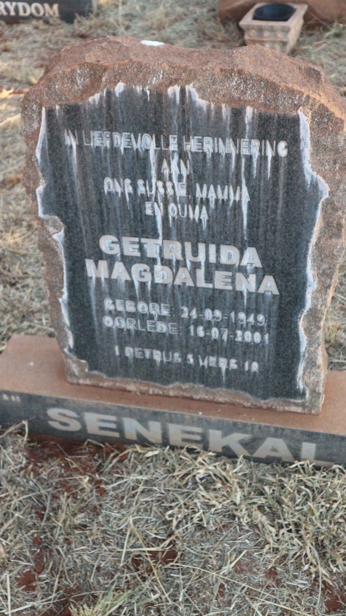 SENEKAL Getruida Magdalena 1949-2001