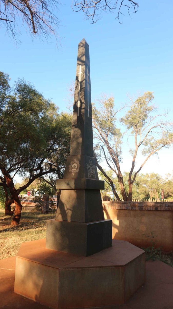 Memorial to those who died in the service of the R.S.A