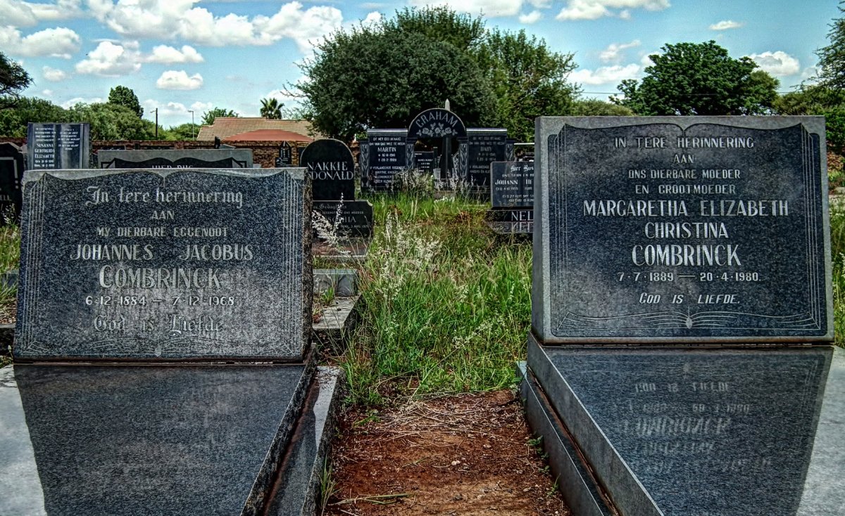 COMBRINCK Johannes Jacobus 1884-1968 &amp; Margaretha Elizabeth Christina 1889-1980