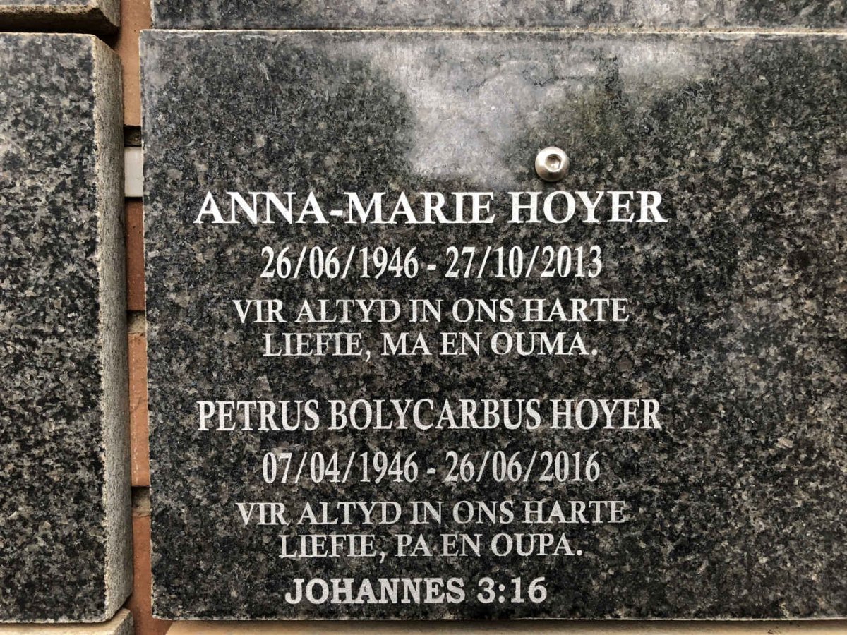 HOYER Petrus Bolycarbus 1946-2016 &amp; Anna-Marie 1946-2013