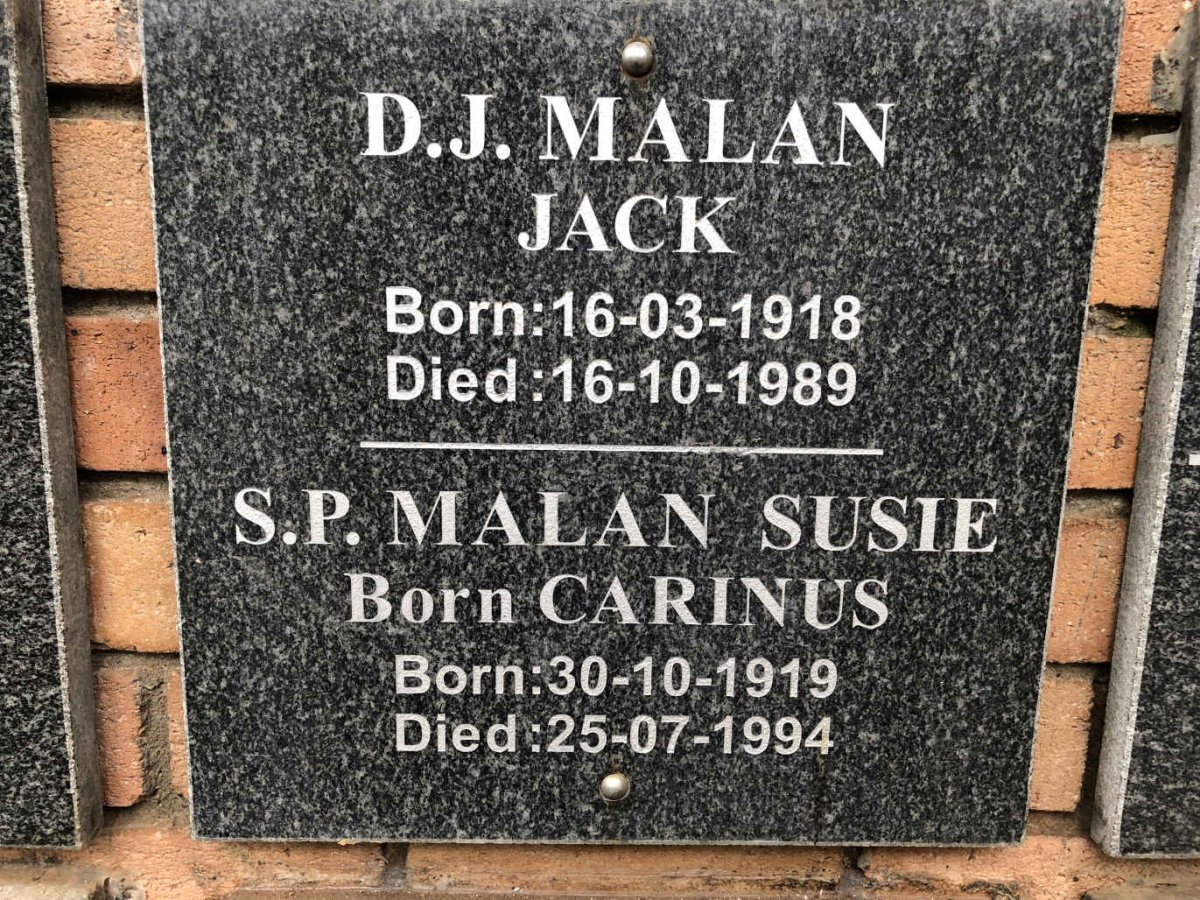 MALAN D.J. 1918-1989 &amp; S.P. CARINUS 1919-1994