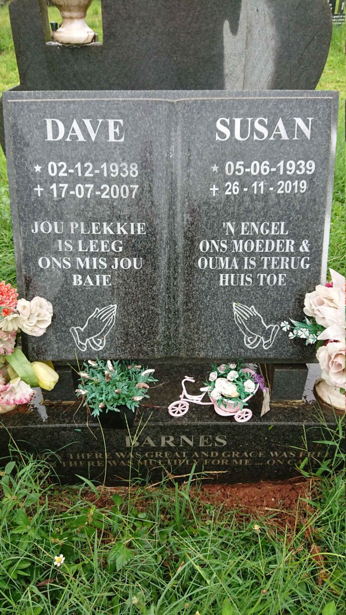 BARNES Dave 1938-2007 &amp; Susan 1939-2019