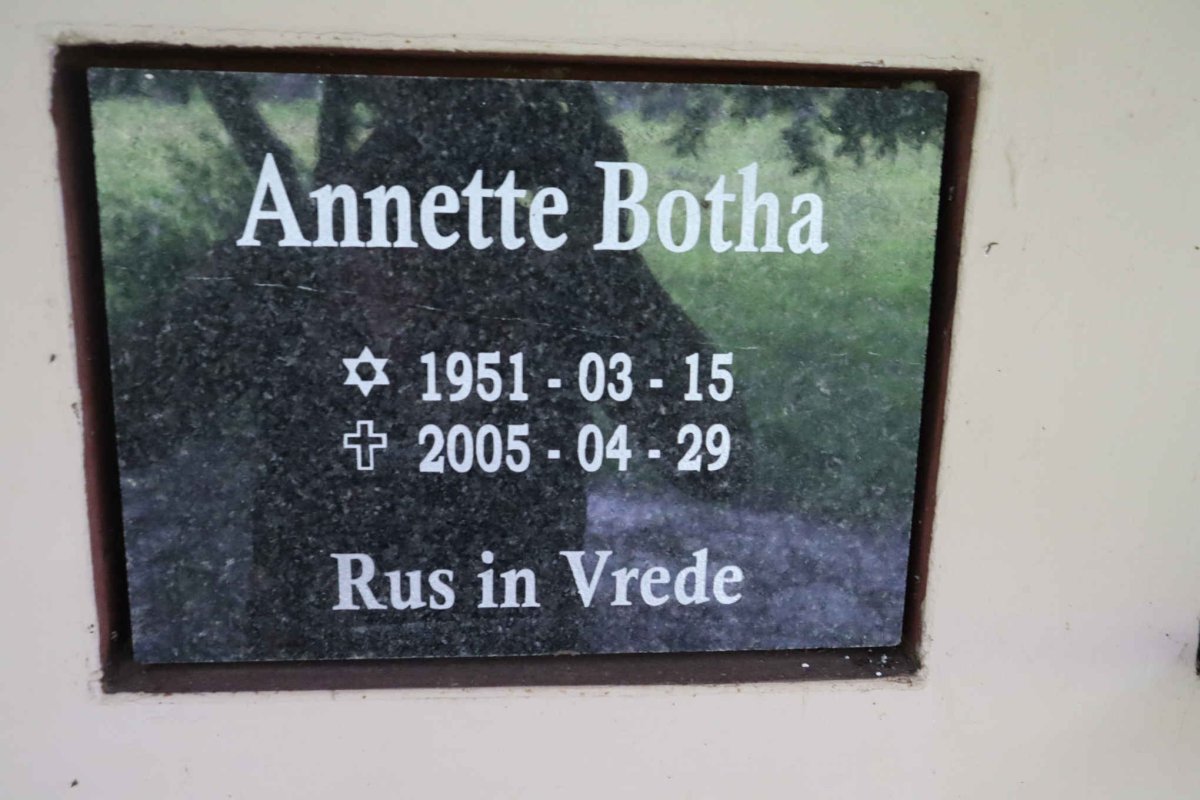 BOTHA Annette 1951-2005