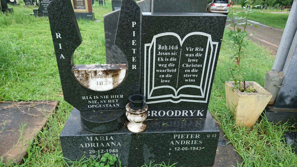 BROODRYK Pieter Andries 1943-  &amp; Maria Adriaana 1945-2004