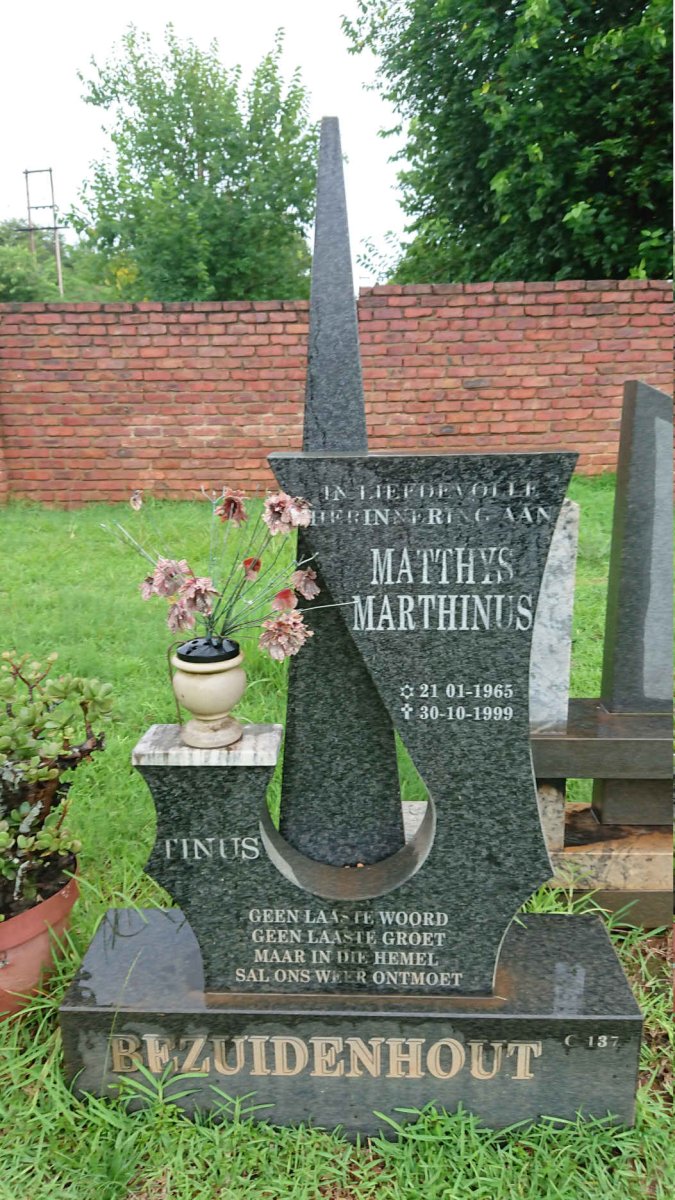 BEZUIDENHOUT Matthys Marthinus 1965-1999