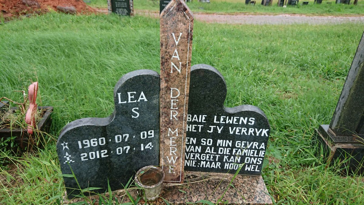 MERWE Lea S., van der 1960-2012