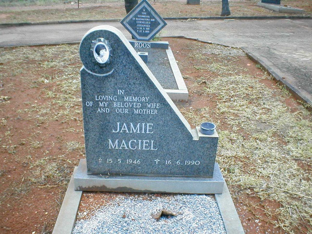 MACIEL Jamie 1946-1990