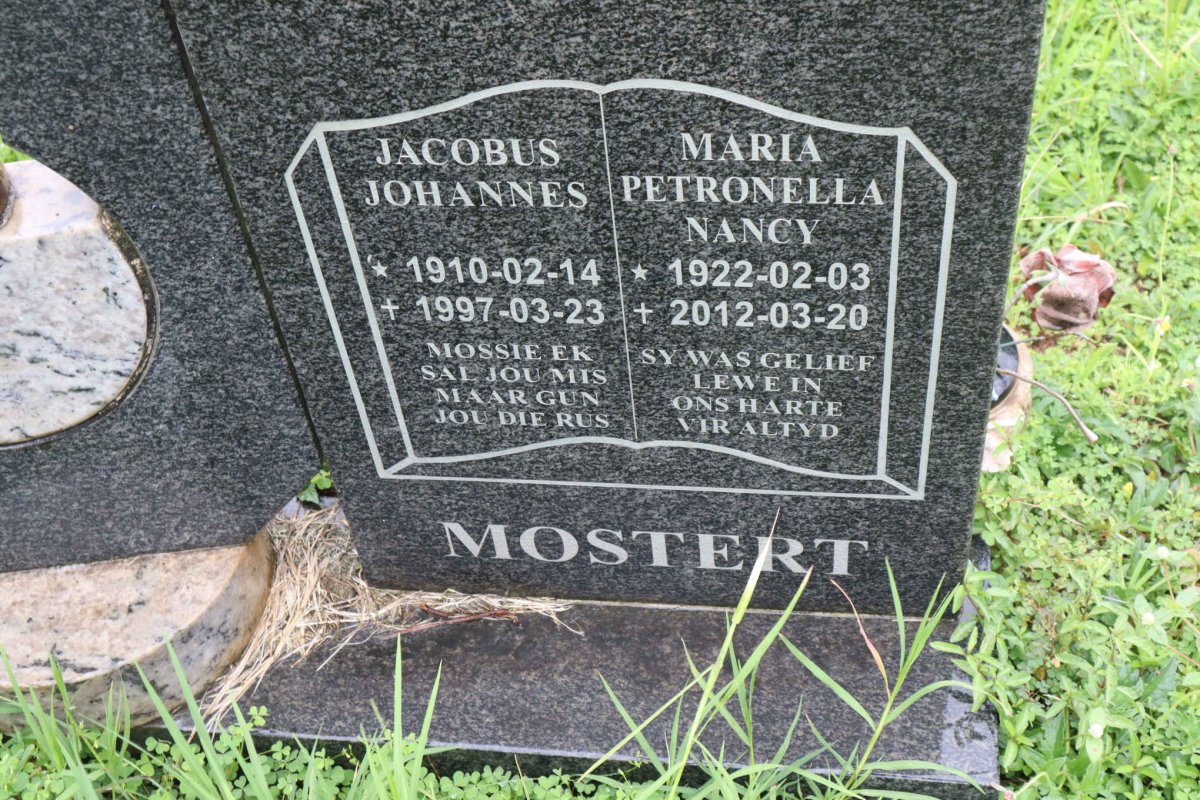 MOSTERT Jacobus Johannes 1910-1997 &amp; Maria Petronella Nancy 1922-2012