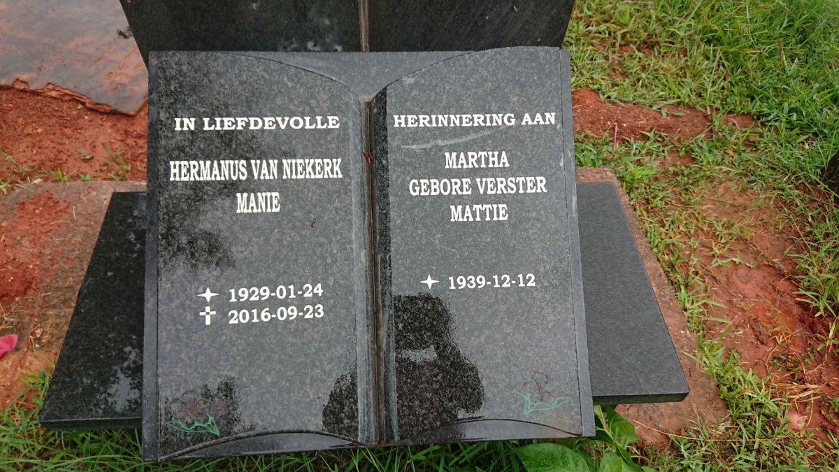 NIEKERK Hermanus, van 1929-2016 &amp; Martha VERSTER 1939-