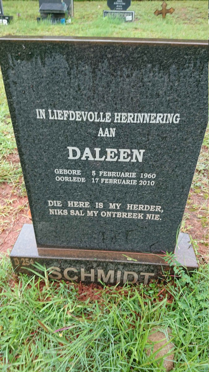 SCHMIDT Daleen 1960-2010