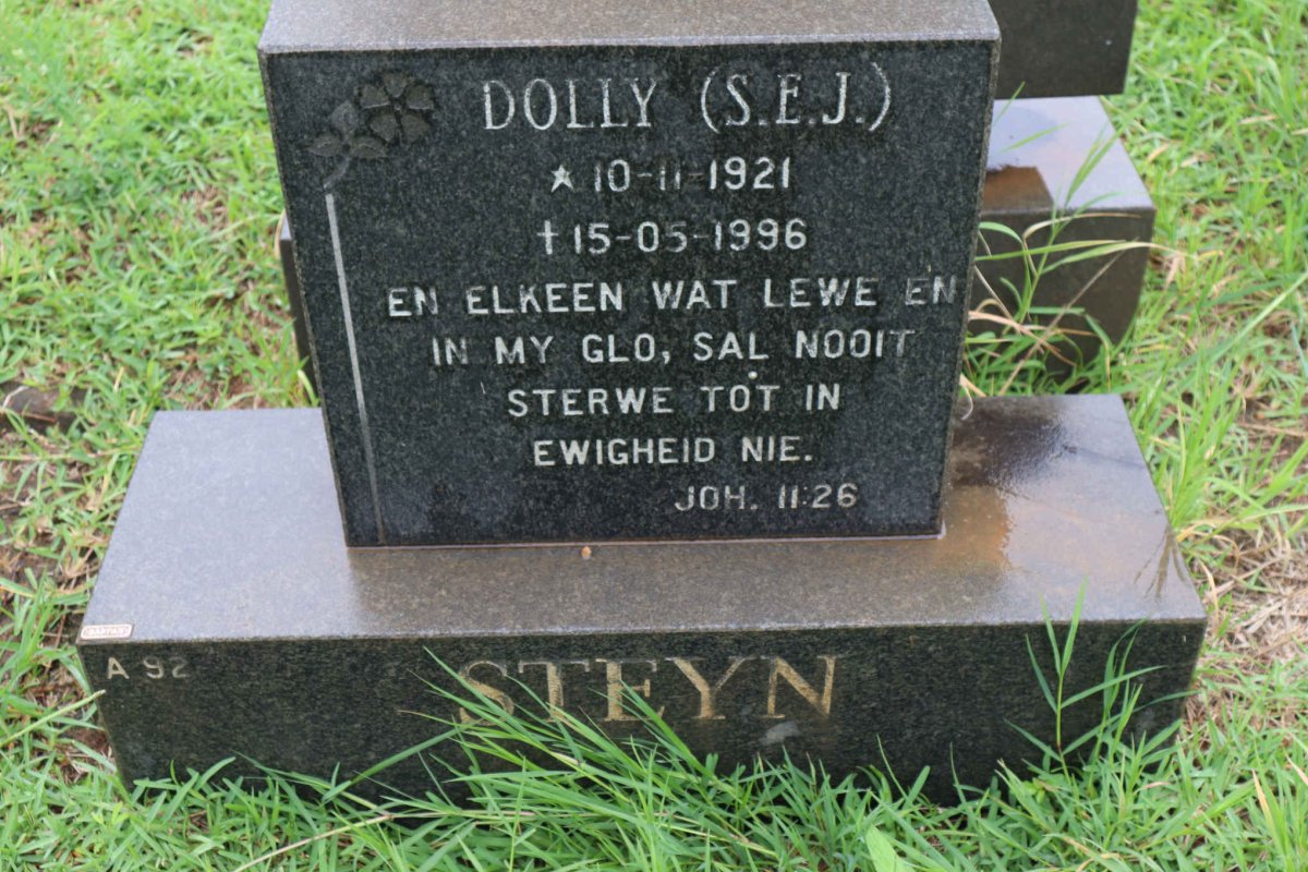 STEYN S.E.J 1921-1996