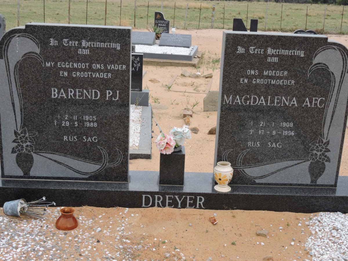 DREYER Barend P.J. 1905-1988 &amp; Magdalena A.F.C. 1909-1996