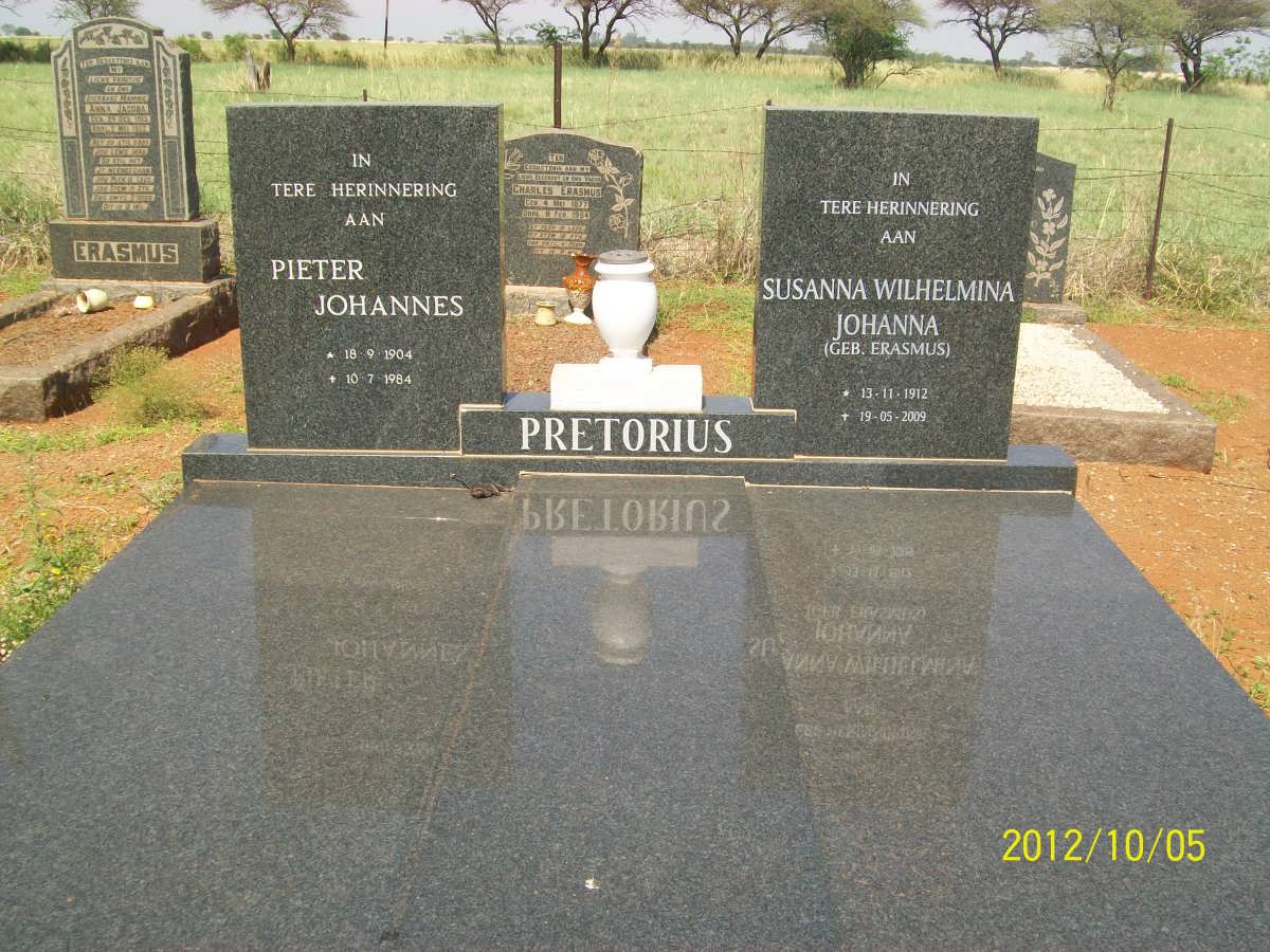 PRETORIUS Pieter Johannes 1904-1984 &amp; Susanna Wilhelmina Johanna ERASMUS 1912-2009