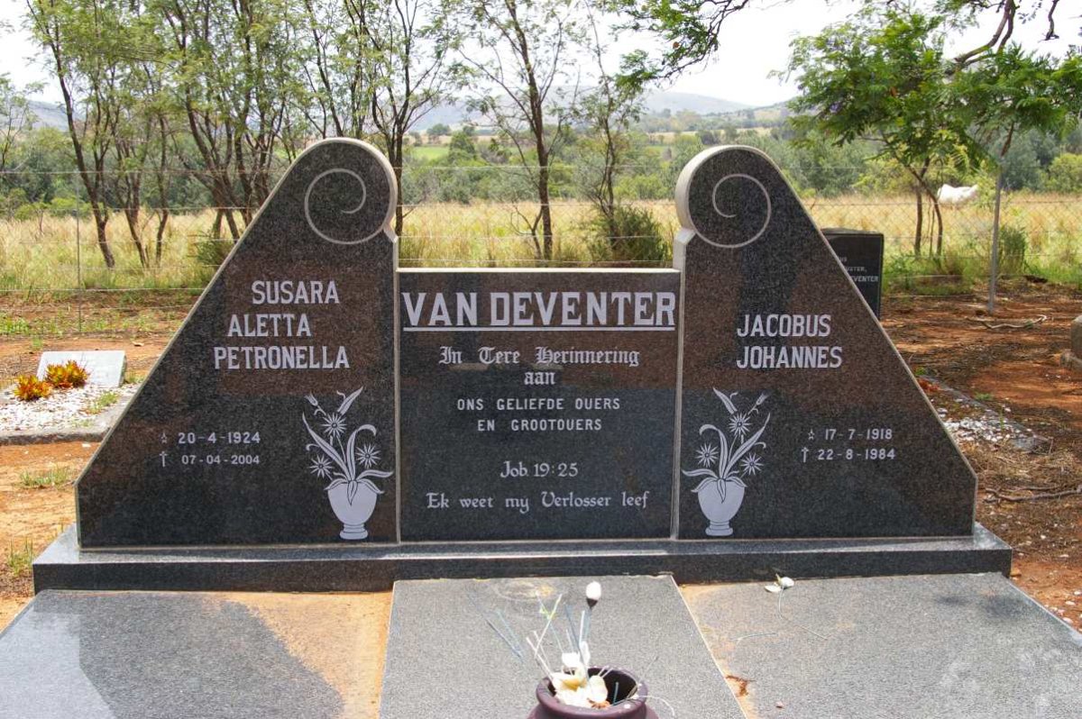 DEVENTER Jacobus Johannes, van 1918-1984 &amp; Susara Aletta Petronella 1924-2004
